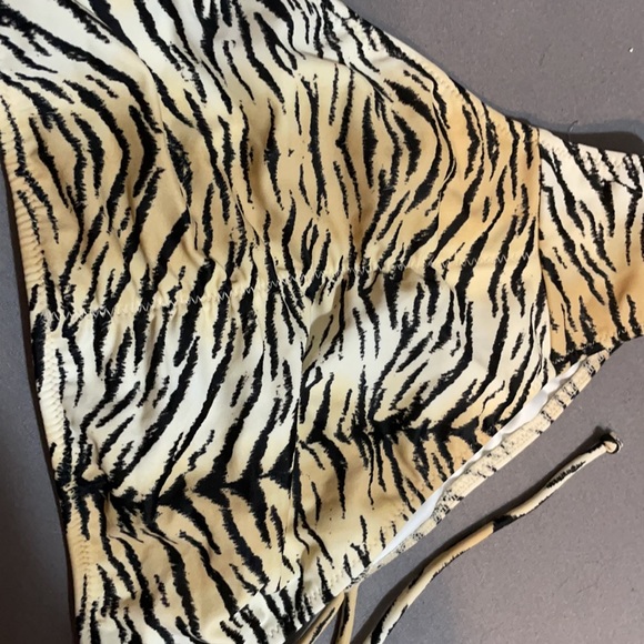 Victoria secret animal print bikini - Picture 3 of 3